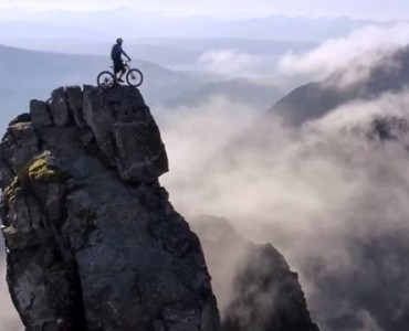 Danny MacAskill The Breakneck Ridge